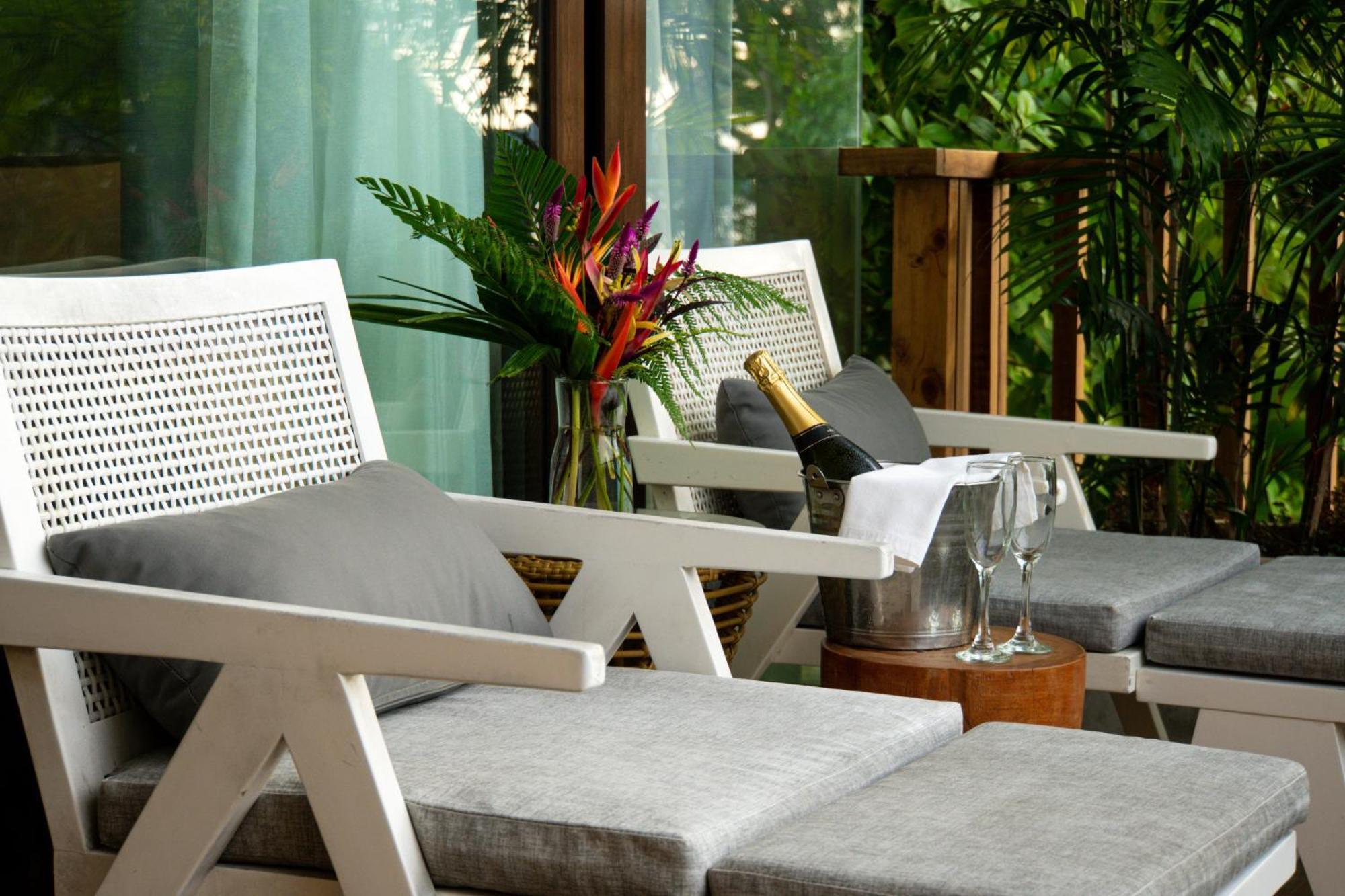 Maremegmeg Beach Club El Nido Eksteriør billede